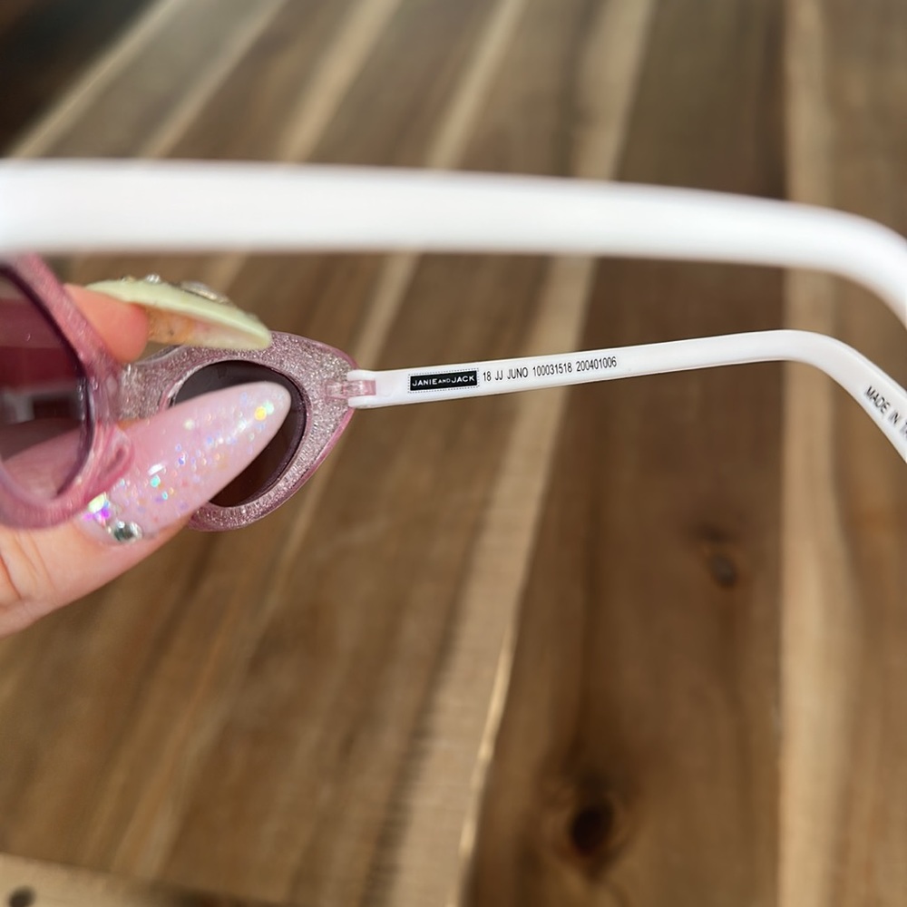 Janie and Jack x Juno Valentine baby cat eye sunglasses - Picture 3 of 4